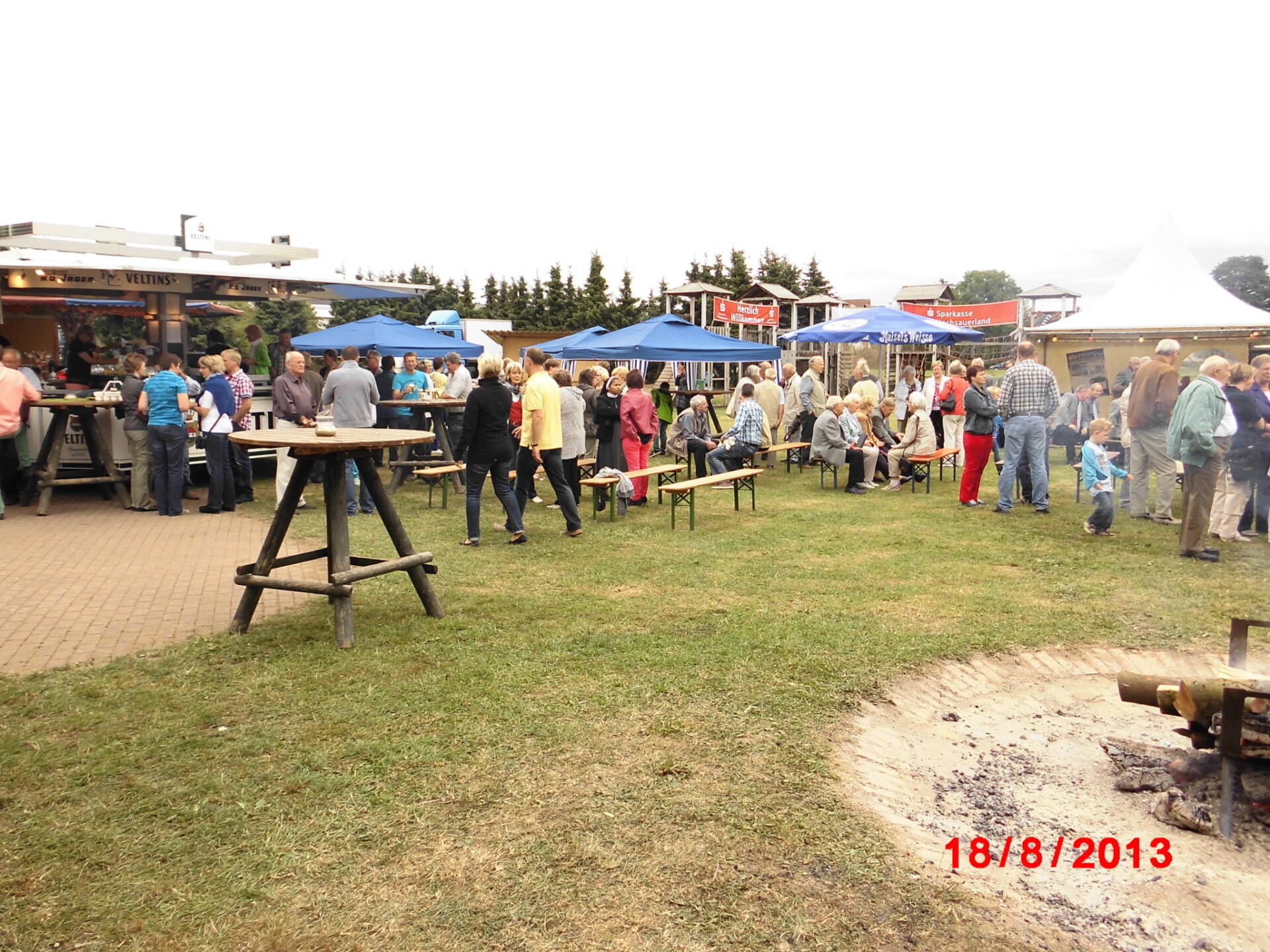 Oberntofest 2013 Medebach Besucher und Helfer