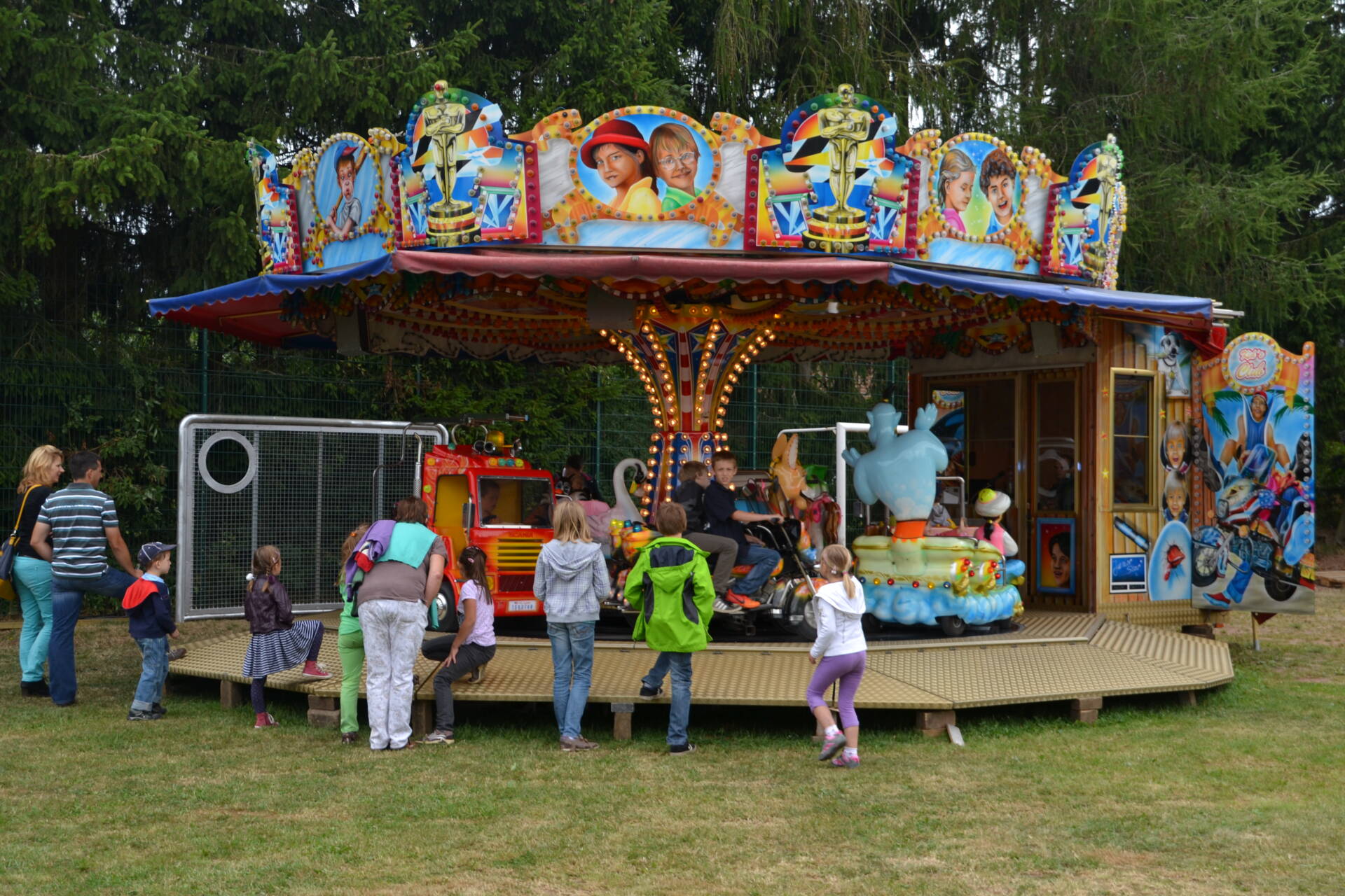 Oberntofest 2013 Medebach Besucher und Helfer