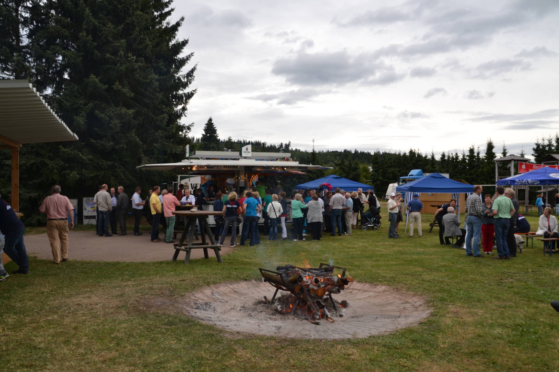 Oberntofest 2013 Medebach Besucher und Helfer