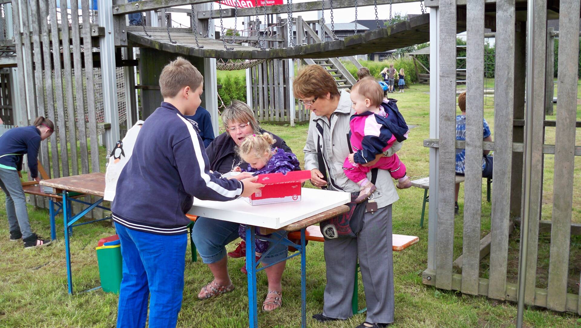 Oberntorfest Medebach Besucher und Helfer, Spiele